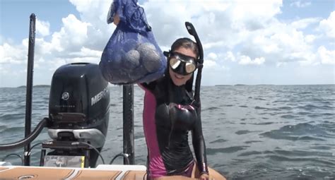 SCALLOPING with Luiza & Huntress Jen!